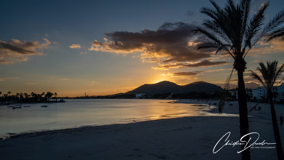 Landscape & Travel · Work 10